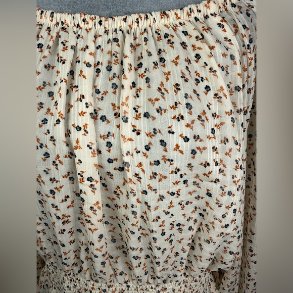 Ann Taylor Ivory Floral Peasant Blouse - Picture 4 of 7